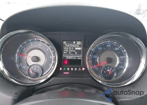 2016 Chrysler Town & Country Touring z USA, uszkodzony, nr VIN 2C4RC1BG1GR173430